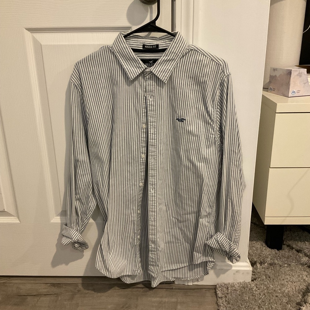 Hollister Men's Striped Button-Down Shirt